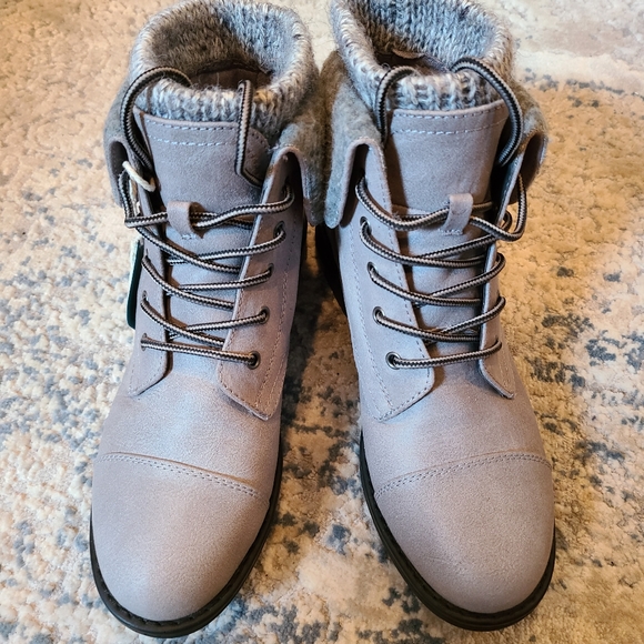 Cliffs Duena ankle boots by White Mountain - Picture 3 of 6